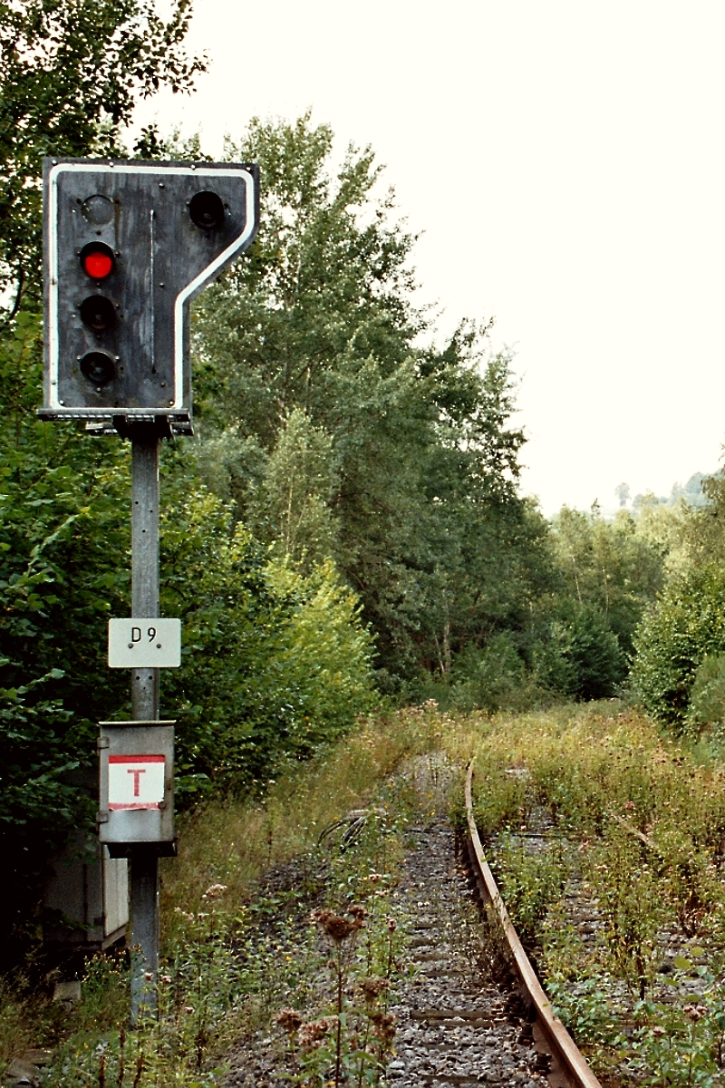 Signal lumineux combiné sur le réseau SNCB (Trois-Ponts).